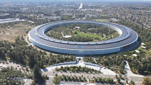 Vista aérea del anillo de Apple Park, la sede central de Apple en Cupertino, California