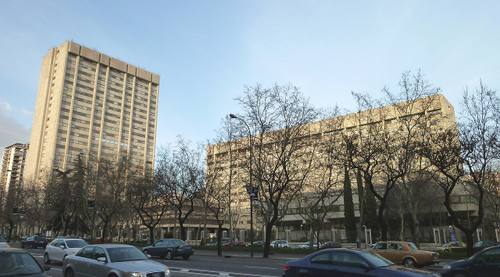 Fachada de la Torre del Complejo Cuzco, en el número 162 del Paseo de la Castellana de Madrid, edificio donde tiene su sede principal el Ministerio para la Transformación Digital